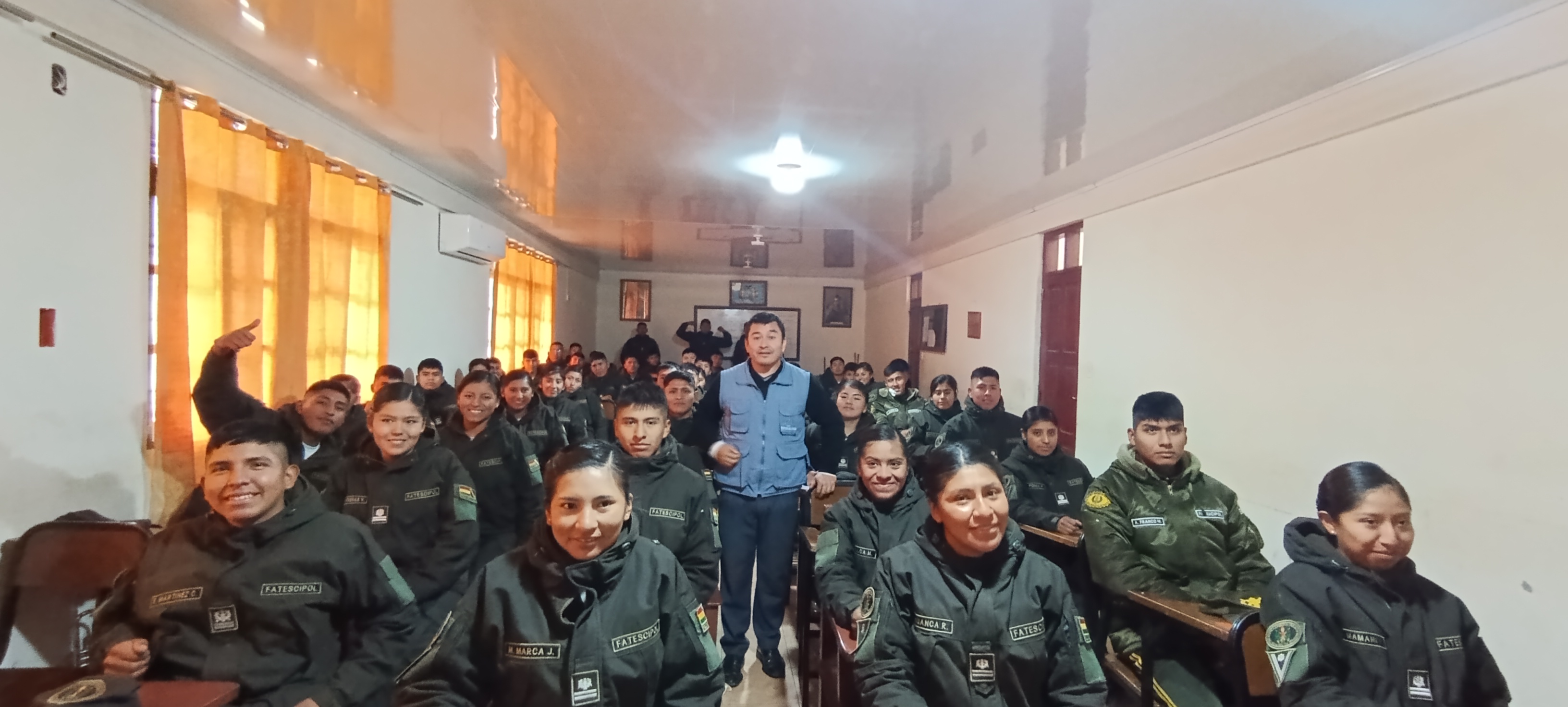 Defensoría del Pueblo promueve estándares de derechos humanos y prevención de la tortura en FATESCIPOL de Yacuiba