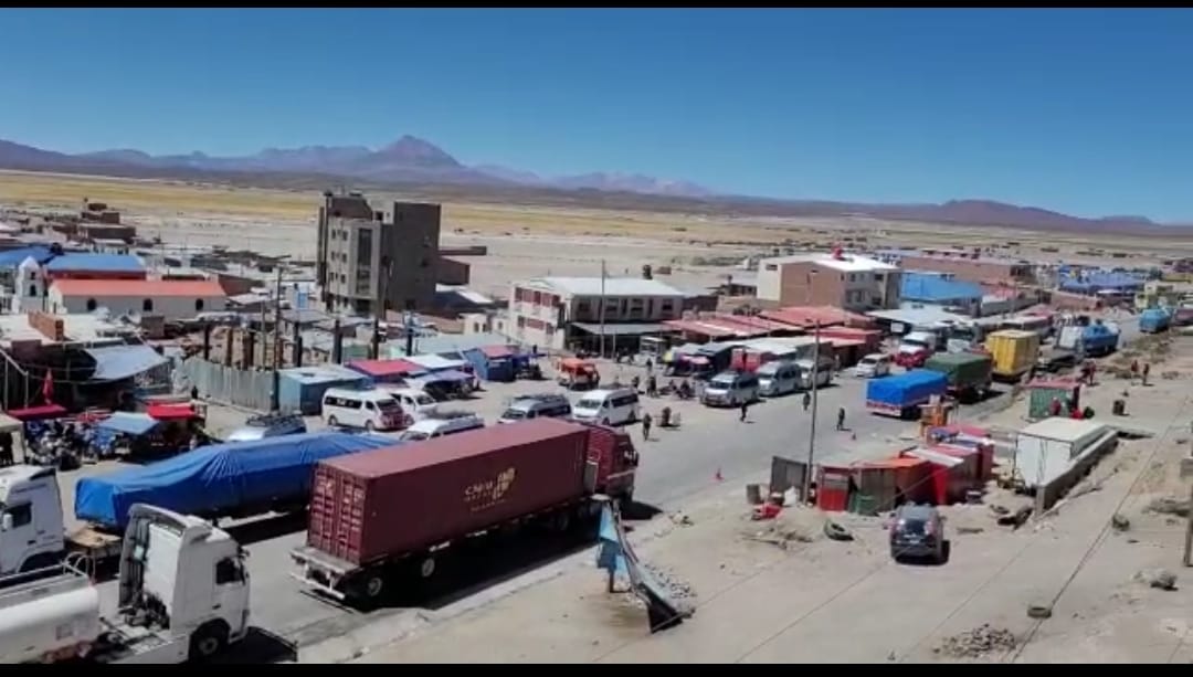 DEFENSORÍA DEL PUEBLO EN ORURO LAMENTA EL POCO INTERÉS DE LAS AUTORIDADES MUNICIPALES PARA RESOLVER LA MALA CALIDAD Y LA CARENCIA DE AGUA POTABLE EN PISIGA