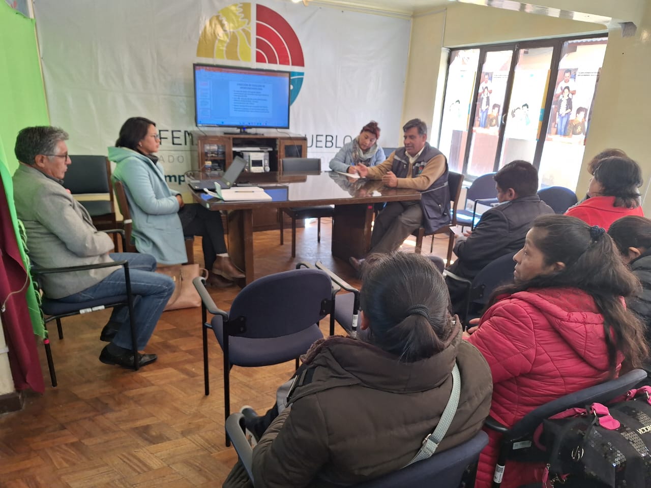 A CONVOCATORIA DE LA DELEGACIÓN DEFENSORIAL DE ORURO, EL SEDES ORURO PRESENTÓ PROTOCOLO PARA LA ATENCIÓN A CASOS DE RECHAZO DE INTERNACIÓN E INTERVENCIÓN DE EMBARAZADAS Y NEONATOS