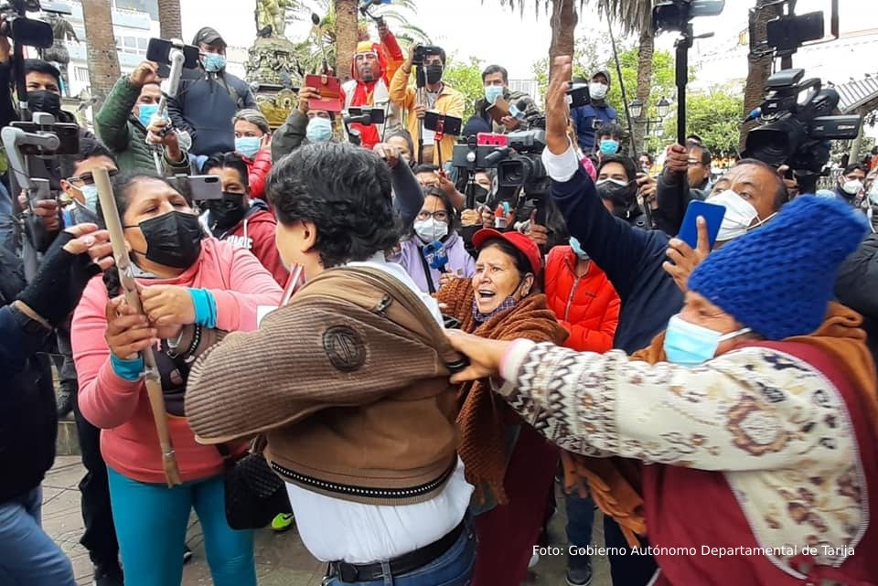 DEFENSORÍA DEL PUEBLO CONDENA HECHOS DE VIOLENCIA E INSTA AL GOBIERNO DEPARTAMENTAL DE TARIJA A ESTABLECER ESCENARIOS DE DIÁLOGO