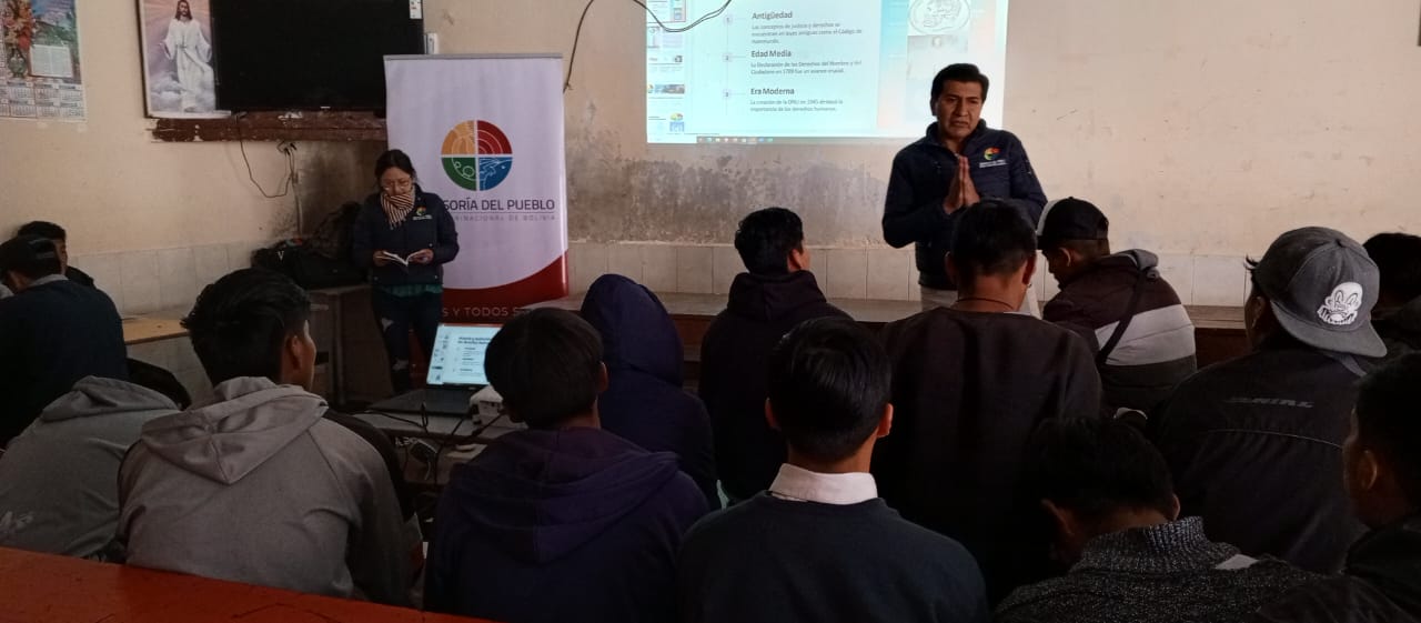 Adolescentes del Centro de Reintegración Social Varones se capacitan en "Derechos humanos y prohibición de tratos crueles”