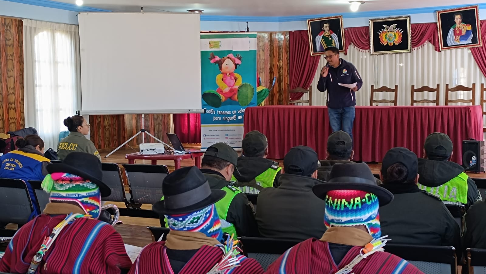 DEFENSORÍA DEL PUEBLO PARTICIPA DEL FORO COMUNITARIO CONTRA LA TRATA DE PERSONAS Y EXPLOTACIÓN SEXUAL DE NIÑAS, NIÑOS Y ADOLESCENTES EN DESAGUADERO