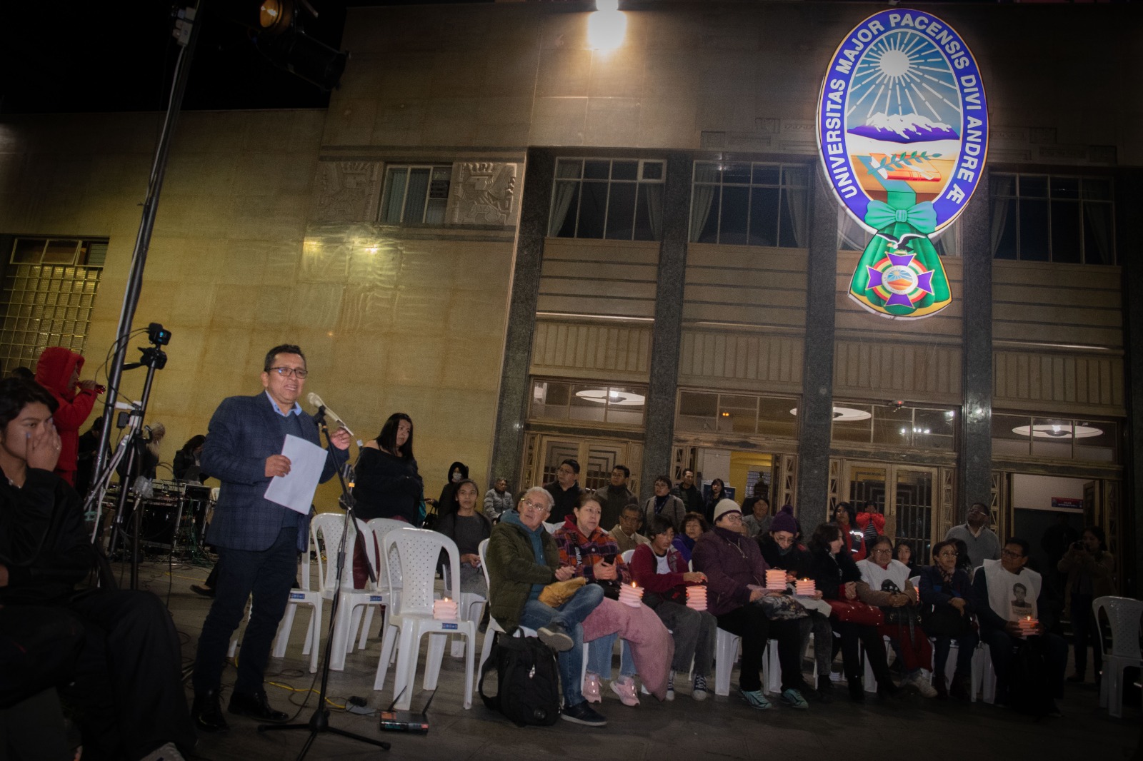 Defensor del Pueblo llama a recuperar la memoria histórica de tiempos de dictadura para fortalecer la democracia