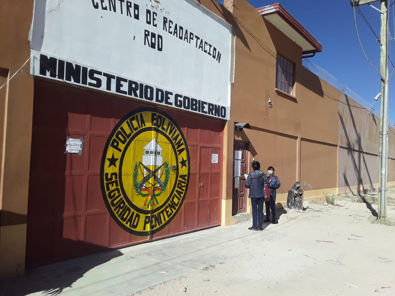 DEFENSORÍA DEL PUEBLO CONSTATA HACINAMIENTO Y FALTA DE ATENCIÓN DE RÉGIMEN PENITENCIARIO QUE VULNERA DERECHOS EN EL PENAL DE UYUNI