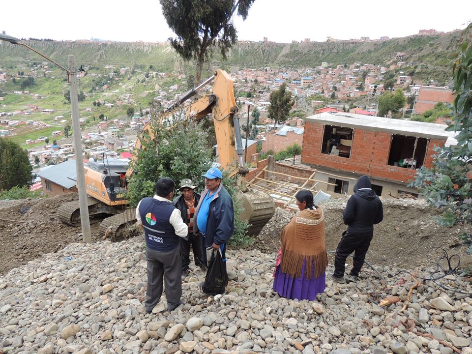 DEFENSORÍA DEL PUEBLO REALIZÓ VERIFICACIÓN DEFENSORIAL EN DESLIZAMIENTO DE ACHOCALLA