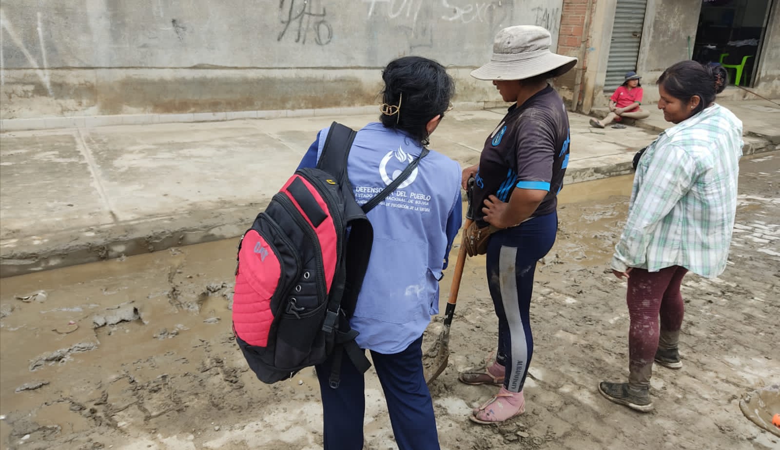 DEFENSORÍA DEL PUEBLO VERIFICA ZONAS AFECTADAS POR INUNDACIONES EN EL MUNICIPIO DE GUANAY