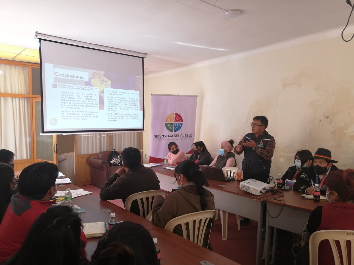 EN ORURO, LA DEFENSORÍA DEL PUEBLO PRESENTA EL INFORME DEFENSORIAL “TRABAJO INFANTIL Y ADOLESCENTE EN BOLIVIA: VULNERACIÓN DEL DERECHO A LA PROTECCIÓN DE NIÑAS, NIÑOS Y ADOLESCENTES CON RELACIÓN AL TRABAJO”