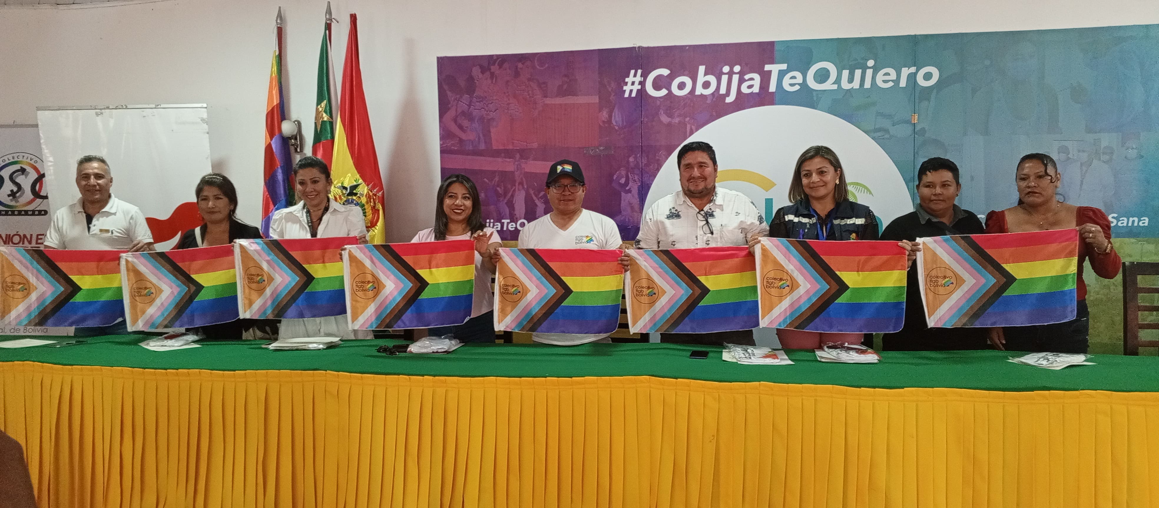 DEFENSORÍA DEL PUEBLO REAFIRMA SU COMPROMISO CON LA IGUALDAD DE OPORTUNIDADES, EN EL CONGRESO NACIONAL TLGB BOLIVIA