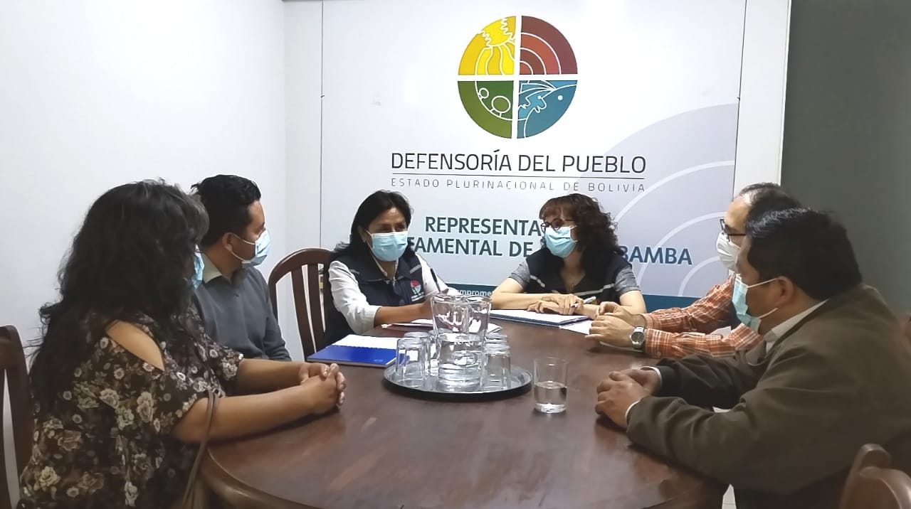 LA DEFENSORÍA DEL PUEBLO ACUERDA RENOVAR LA FIRMA DE CONVENIO DEL DEFENSOR DEL PACIENTE EN LOS MUNICIPIOS DE QUILLACOLLO, PUNATA Y SACABA